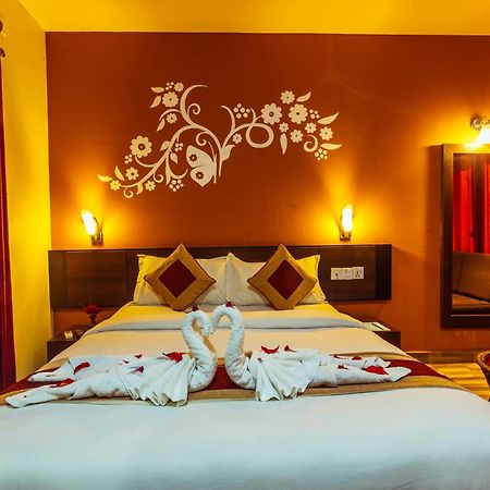 Vision Safari Pvt Ltd Otel Sauraha Dış mekan fotoğraf