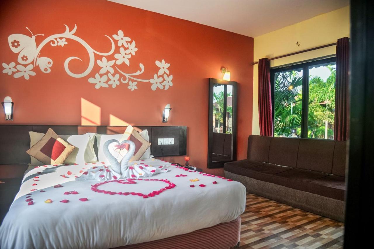 Vision Safari Pvt Ltd Otel Sauraha Dış mekan fotoğraf
