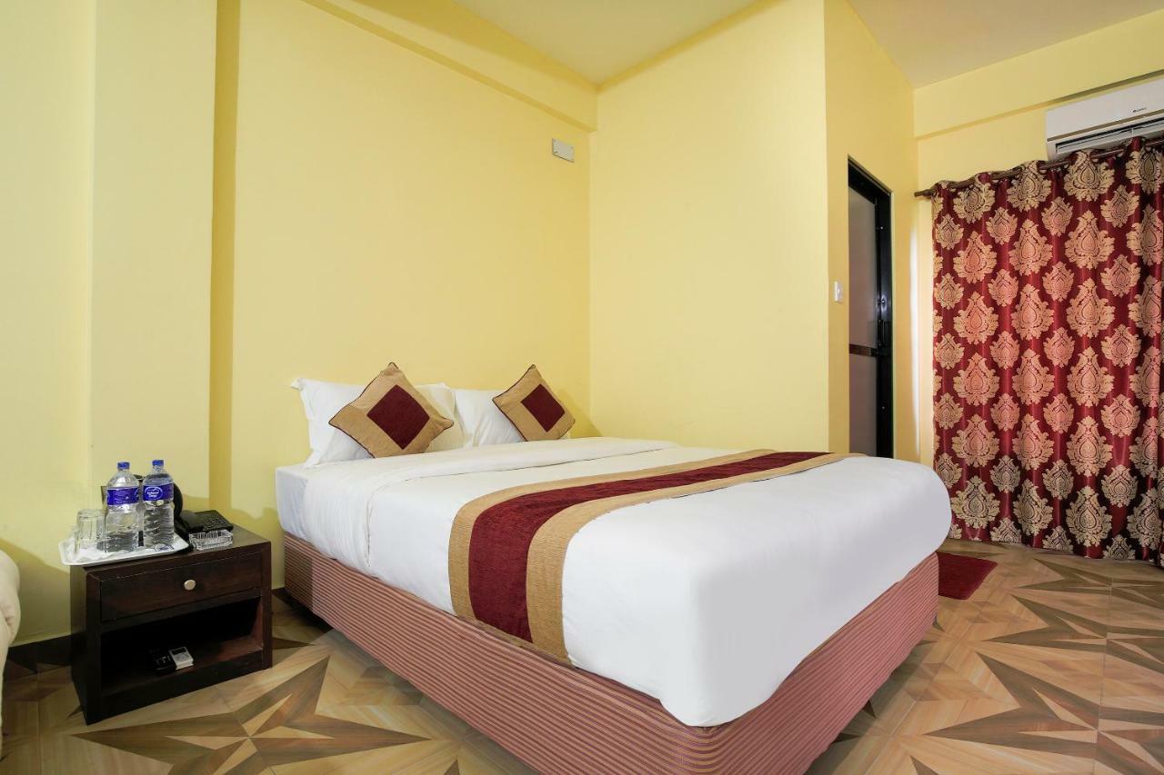 Vision Safari Pvt Ltd Otel Sauraha Dış mekan fotoğraf